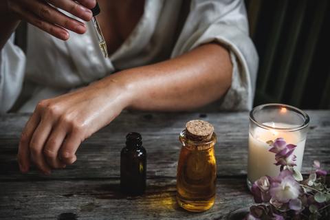 How To Apply Essential Oils Safely & Promote Health